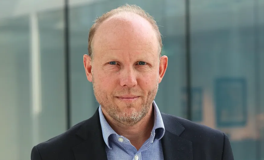 Bilde av Petter Tollefsen som er avdelingsdirektør i Internasjonal avdeling i NHO