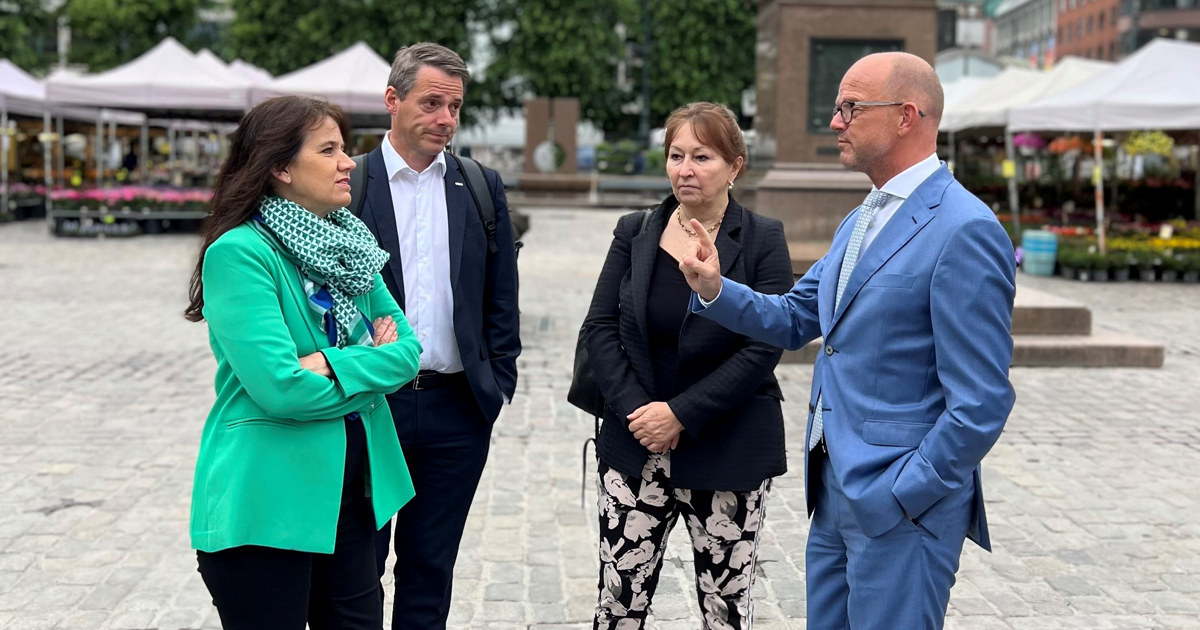 Ole Erik Almlid, administrerende direktør i nho, Gunn Marit Helgesen, styreleder i ks, Ivar Horneland Kristensen, adm.dir. i virke og Anne-Karin Bratten, adm.dir. i spekter 