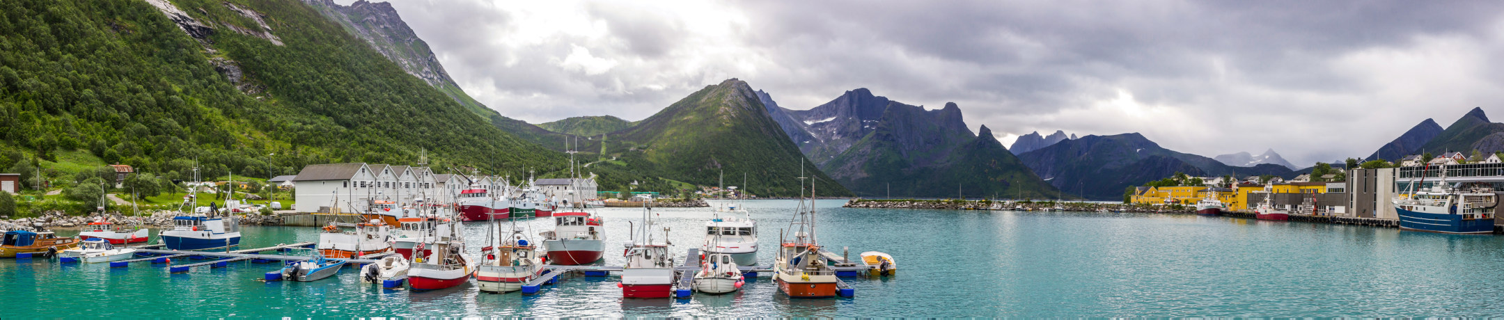 Husøy fiskevær på Senja. 